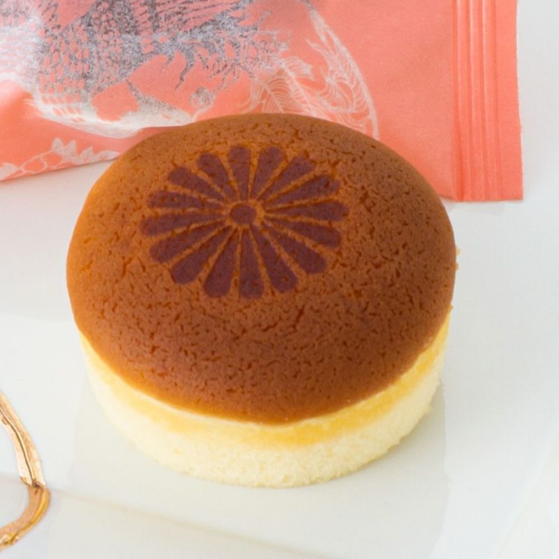 菊花紋章焼印入叙勲記念チーズケーキ 菊花紋章焼印入叙勲記念チーズケーキ